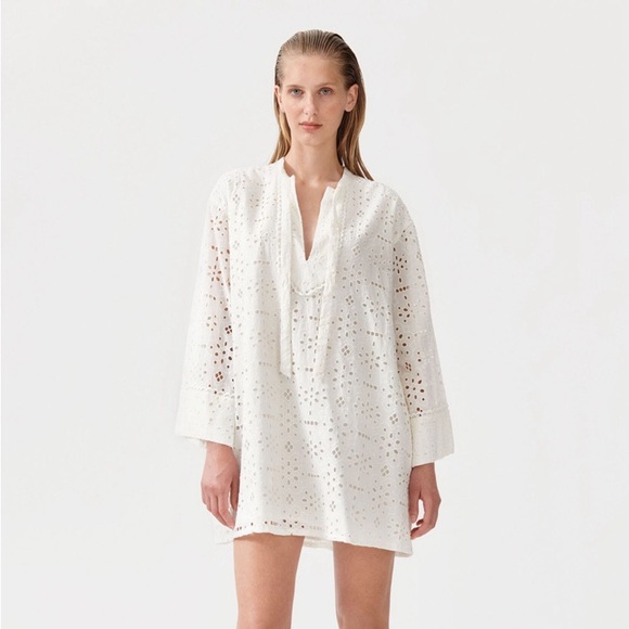 Abi mini dress in broderie anglaise - Picture 2 of 8